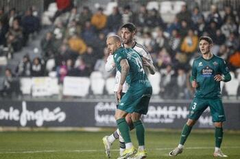 El Albacete confirma el fichaje de Jon García para su defensa