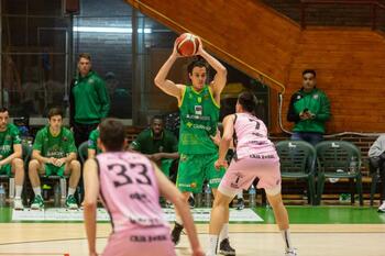 Vuk Stevanic continúa en el Albacete Basket