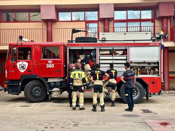 Albacete envía dos dispositivos de bomberos a Letur y Valencia