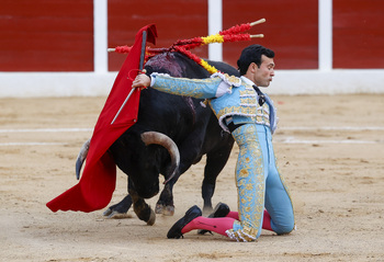 Cristian Pérez corta una oreja en semifinal de la Copa Chenel