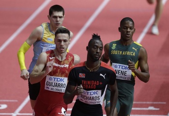 Manu Guijarro se mete en la final del 4x400 en el Europeo