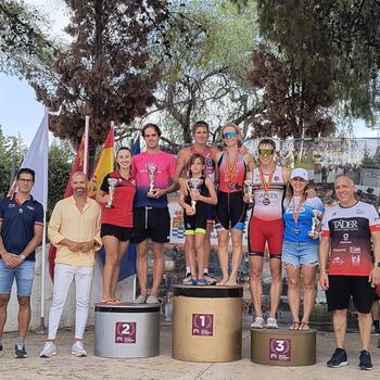 Pesquer se proclama campeón de la Región de Murcia de acuatlón