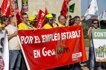 CCOO y UGT protestarán por el 