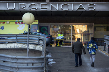 Una mujer hospitalizada tras salirse su coche en Fuensanta