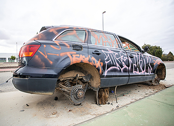 Adeca propone un terreno para albergar los coches abandonados