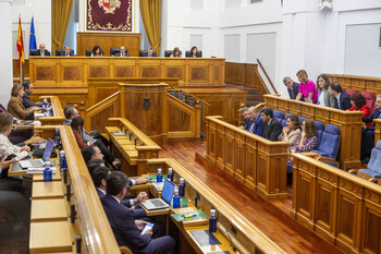 El Congreso Federal del PSOE opaca el Pleno en las Cortes