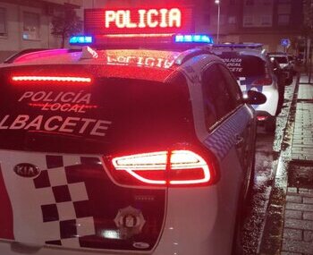 Arrestan a un individuo que conducía un turismo sin carné