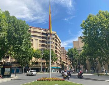 PSOE insiste en la peatonalización hasta la punta del parque