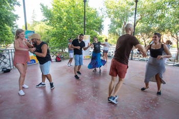 Tarde para el ritmo latino