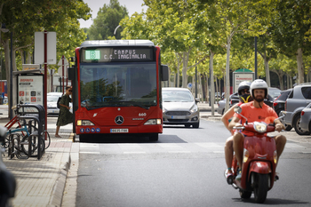 El barrio Universidad insiste en pedir un autobús directo