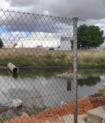 Proceden al drenaje del agua estancada en el polígono