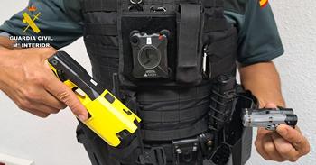 La Guardia Civil de Albacete incorpora pistolas Táser