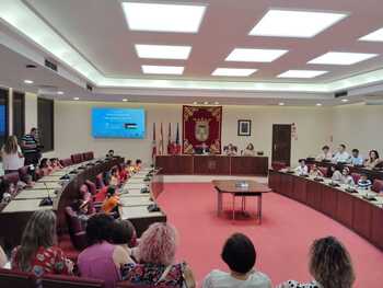 El Ayuntamiento ofrece su recepción a los niños saharauis
