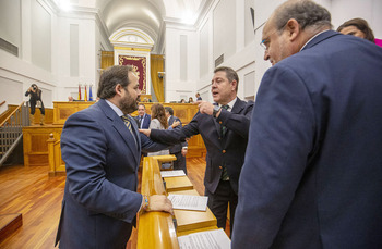 PSOE registrará hoy en las Cortes la proposición del Estatuto