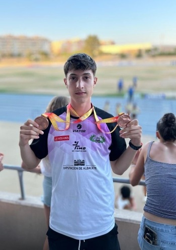 Andrés García logró dos medallas en el Nacional sub-18