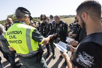 La Guardia Civil de Tráfico vela por los 'moteros' de Albacete