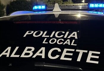 Arrestan a tres personas por robar gasoil de un camión