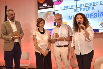 Entregan el segundo premio del certamen literario ‘Munipoesía'