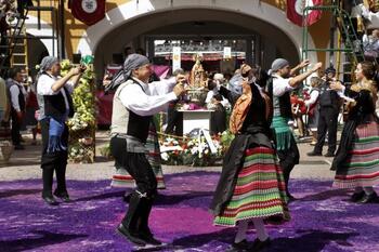 Danzas de Magisterio enseñará a bailar manchegas en Madrid