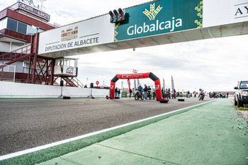 La Xtrem300 reunió a 200 pilotos en el Circuito de Albacete