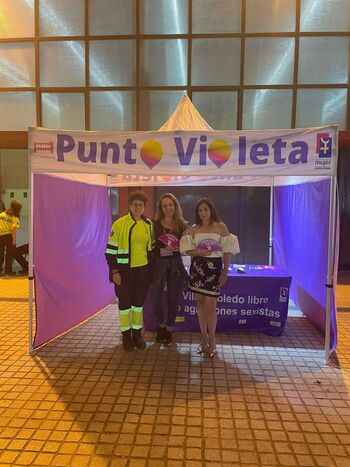 El Punto Violeta previene de las agresiones sexistas en Feria