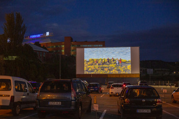 La ciudad acoge su primer autocine para celebrar Halloween