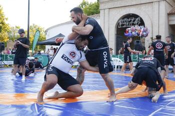 El judo y la lucha llegan a la Feria