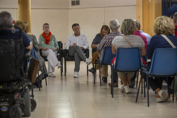 Los vecinos preguntan por la calle Concepción y el autobús