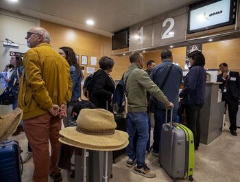 El aeropuerto acabó el verano con menos viajeros que en 2023