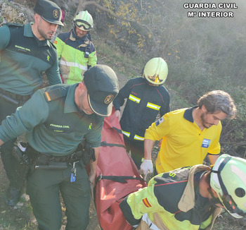 Rescatan una mujer que sufrió una caída en una ruta en Bogarra