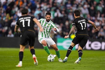 El Betis empata con el Vitória y fía su futuro a la vuelta